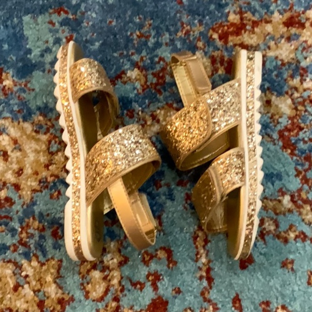 Sandals - Picture 3 of 3